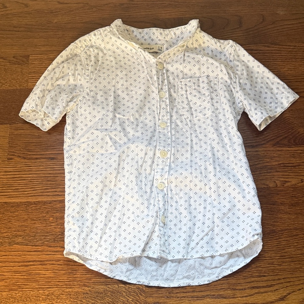 abercrombie kids White Short-Sleeve Button-Down with Small Blue Geometric Print